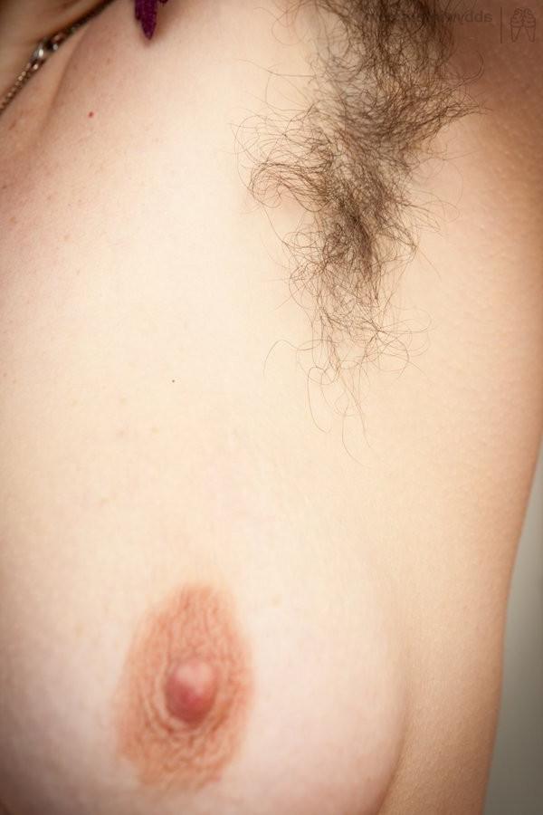 16P Geeky And Hairy Brunette Hottie Spreads Her Furry Pussy