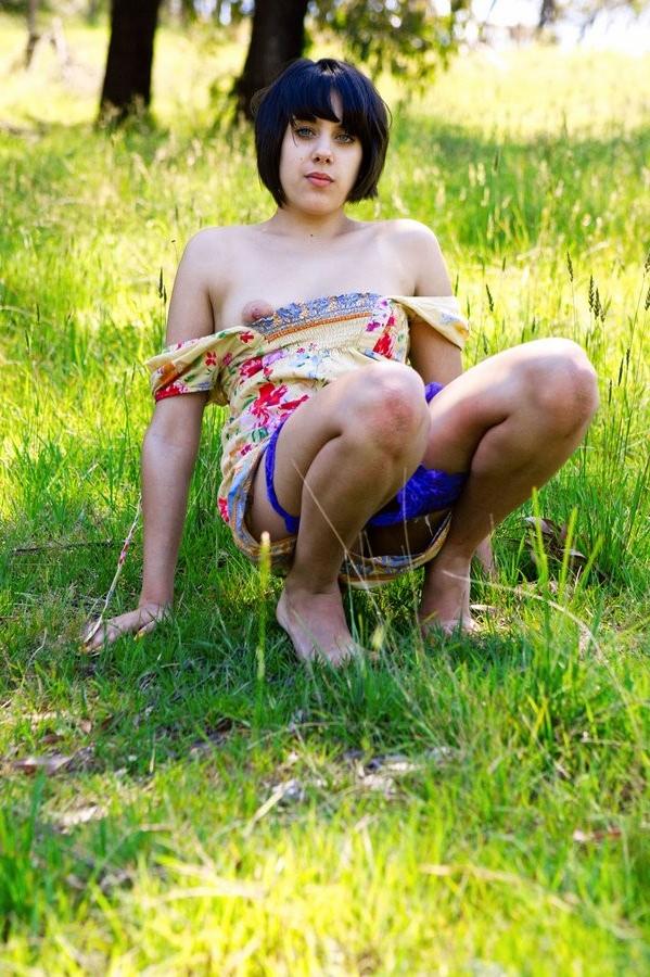 16P Furry Brunette Hottie Amateur Girl Gets Nude Outdoors