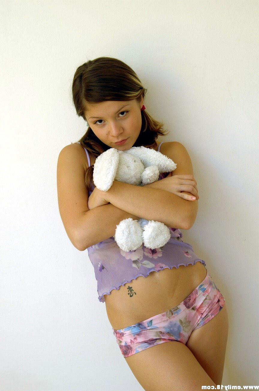 16P Topless teen in pigtails