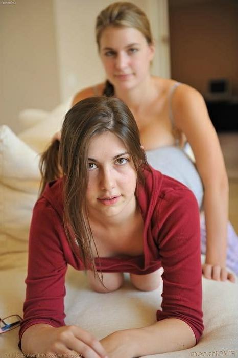 16P Nerdy Teen Spreads Her Pussy