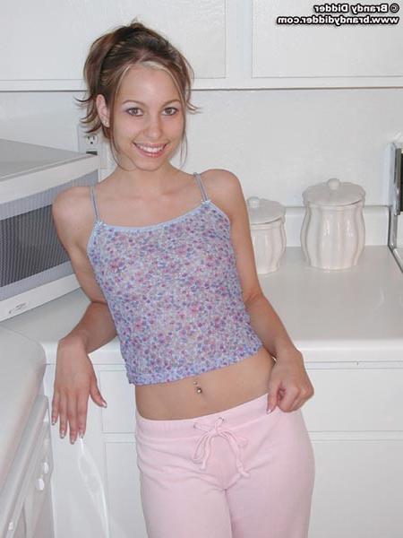 15P Brandy Didder flirts in the kitchen!