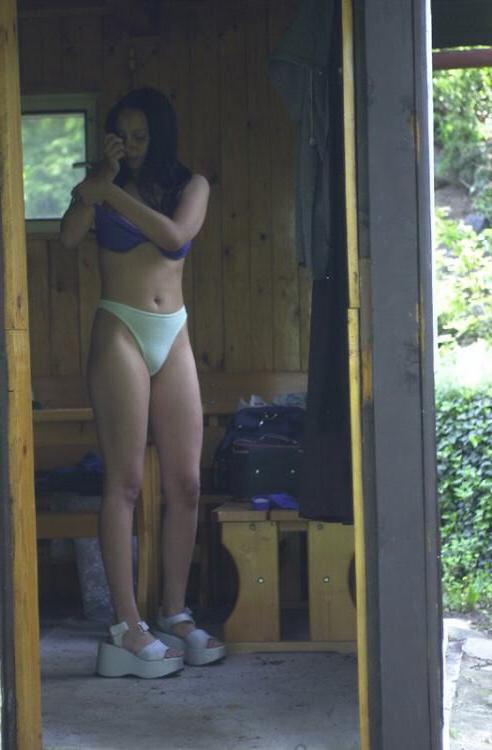 15P Brunette being spyed on in changing room