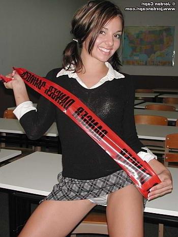 21P Brunette panty peeks in coed classroom