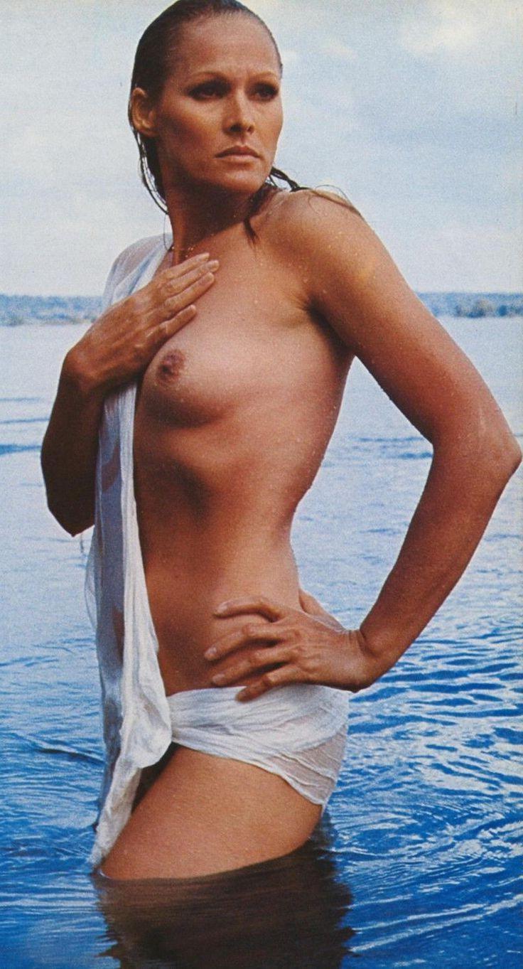 17P Nude retro celebs will blow your mind