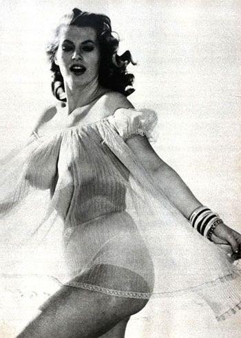 17P Nude retro celebs will blow your mind