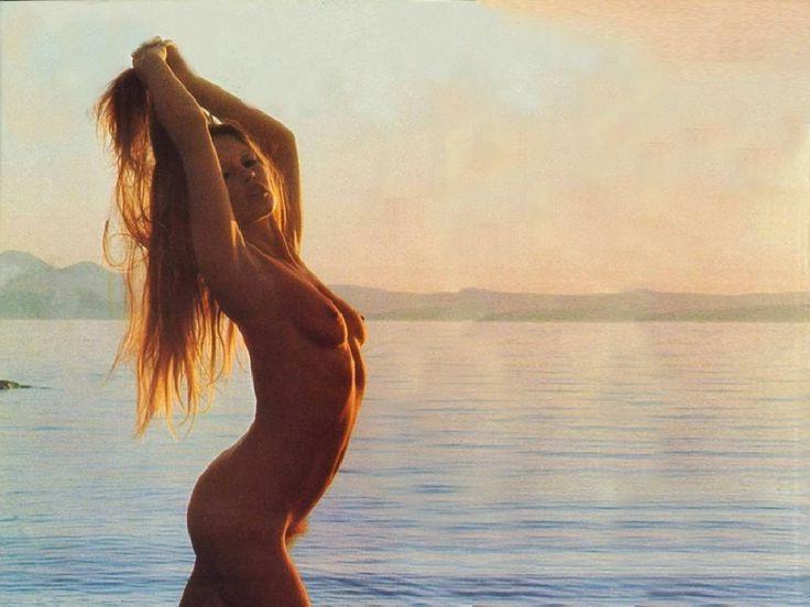 17P Nude retro celebs will blow your mind