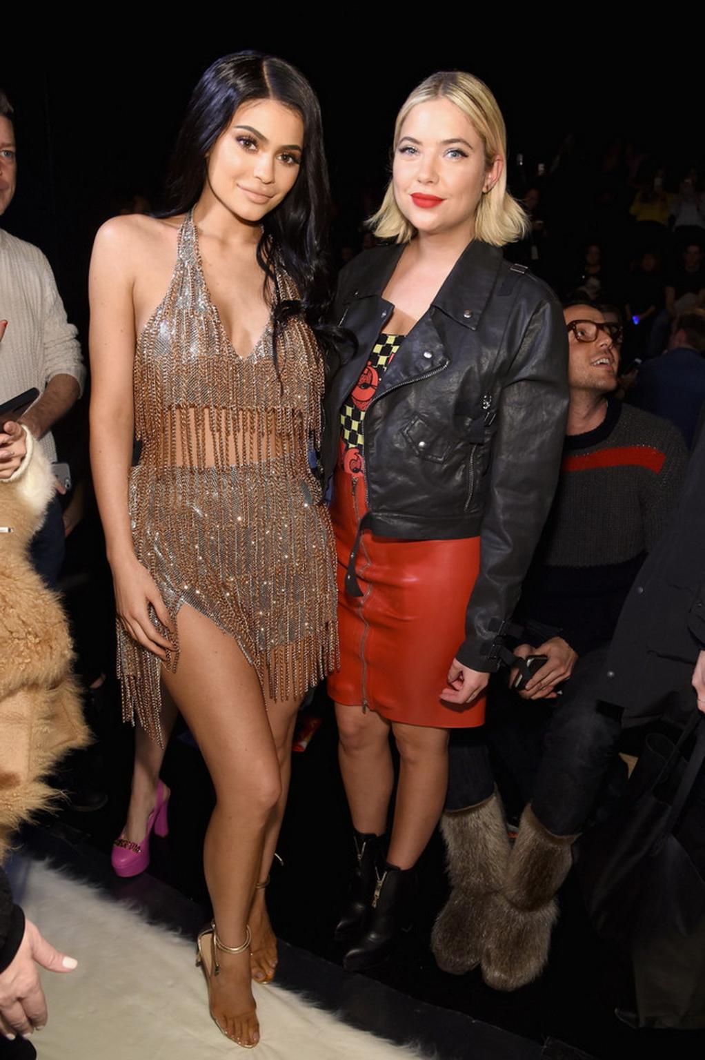 16P Kylie Jenner busty and leggy showing huge cleavage