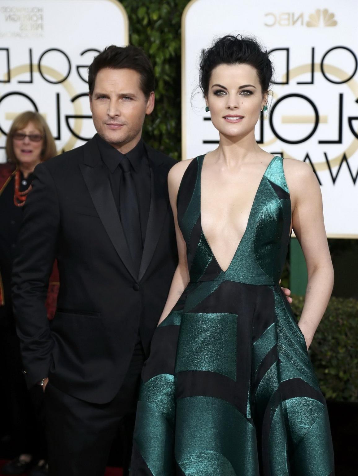 16P Jaimie Alexander braless showing huge cleavage