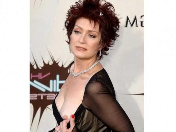 21P Celebs free the nipple