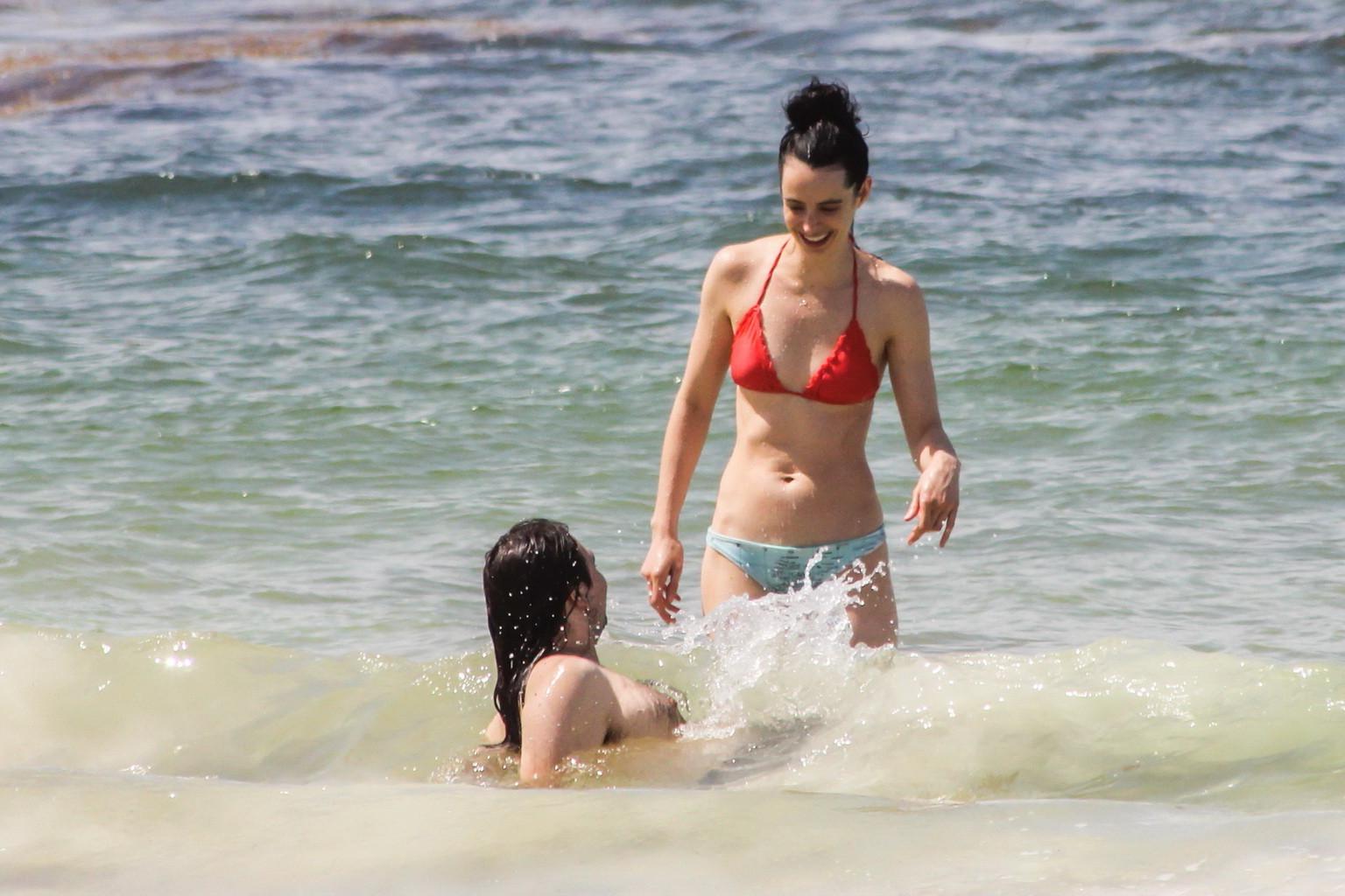 16P Krysten Ritter showing nipple pokies and bikini ass