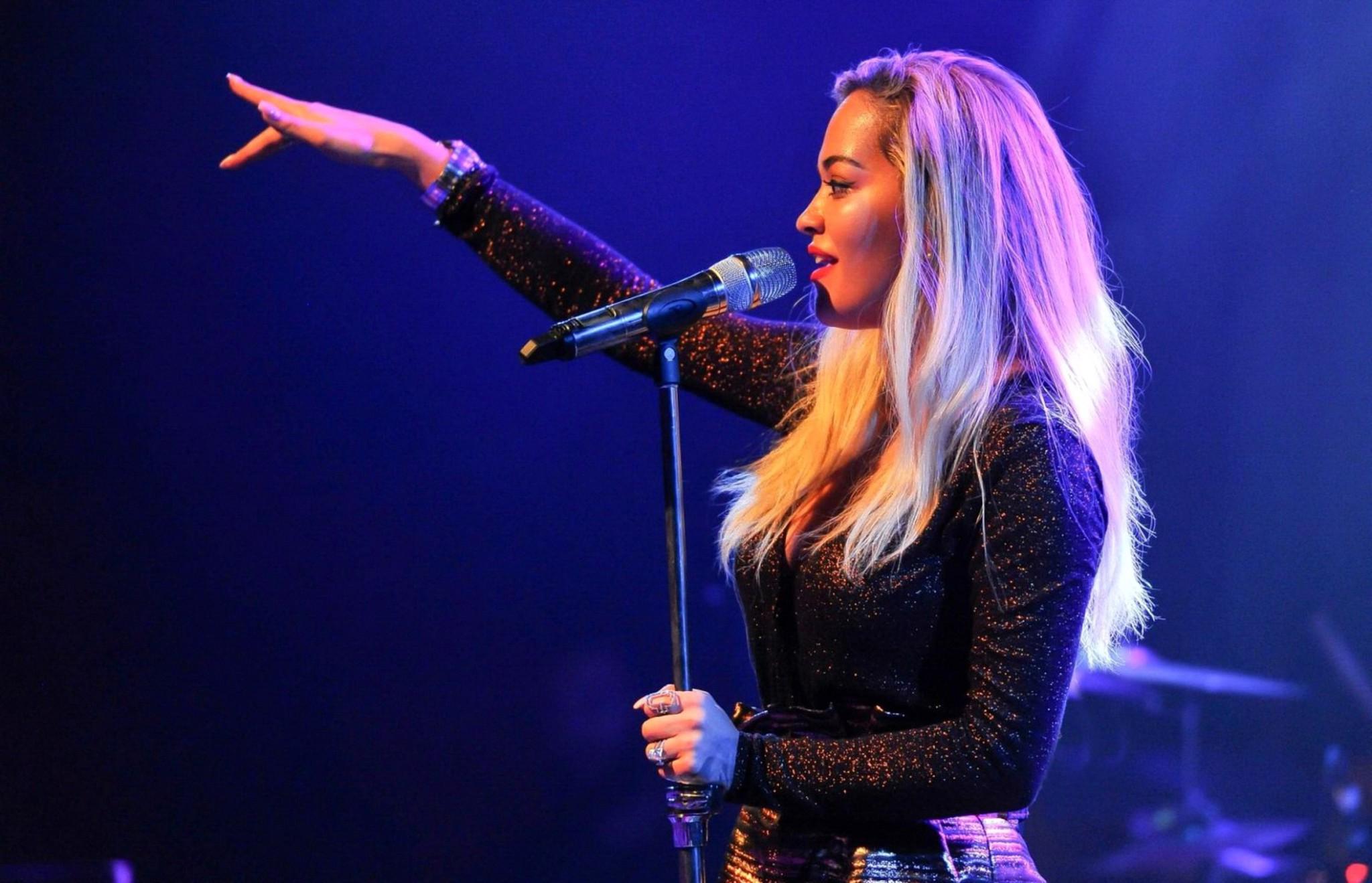16P Rita Ora shows huge cleavage while performing