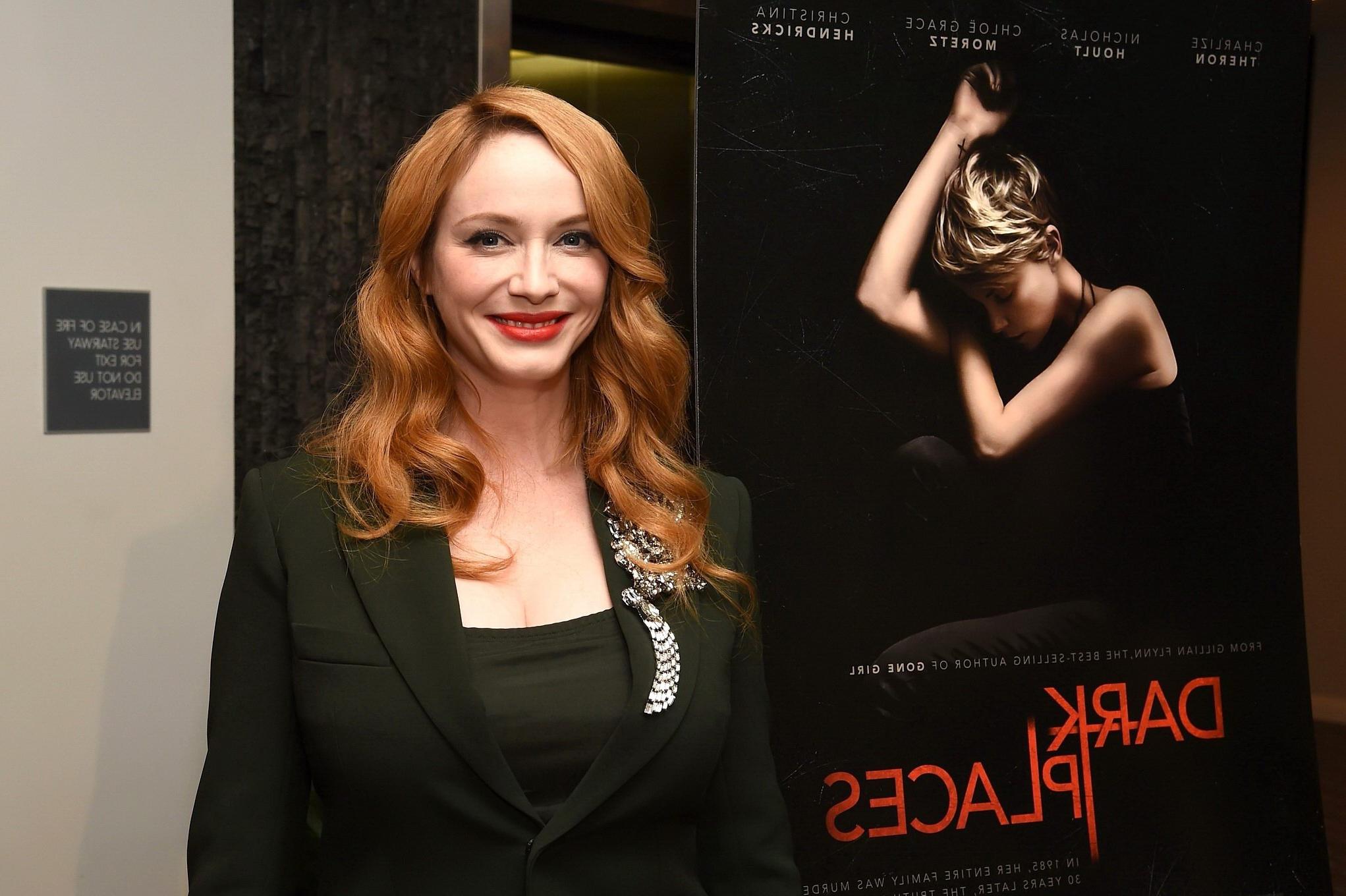 16P Christina Hendricks showing cleavage at the premiere