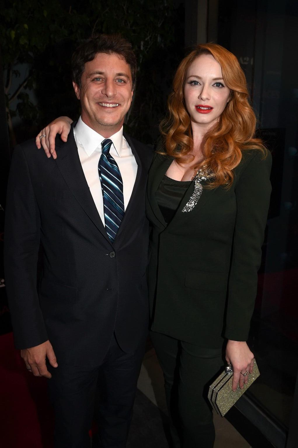 16P Christina Hendricks showing cleavage at the premiere