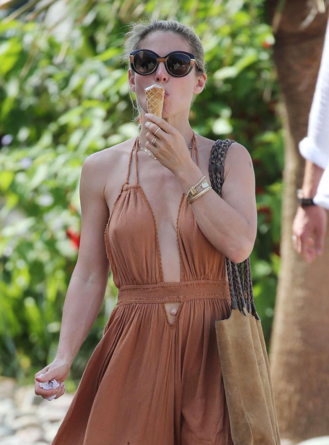 16P Elsa Pataky showing nipple pokies and sideboob in Corsica