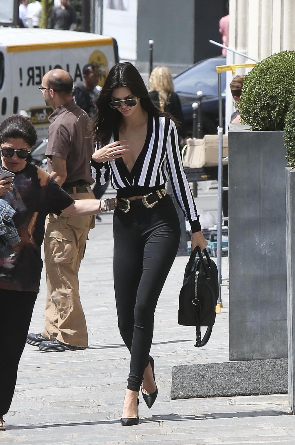 16P Kendall Jenner braless showing huge cleavage