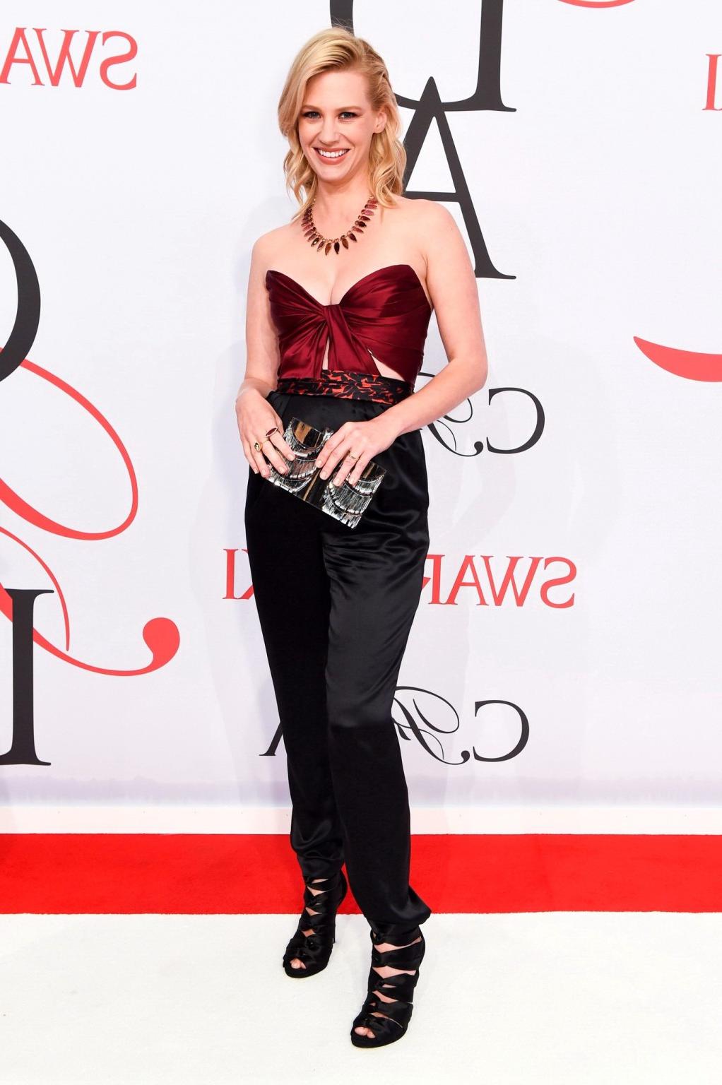 16P January Jones showing huge cleavage at the 2015 CFDA Fashion Awards in NYC