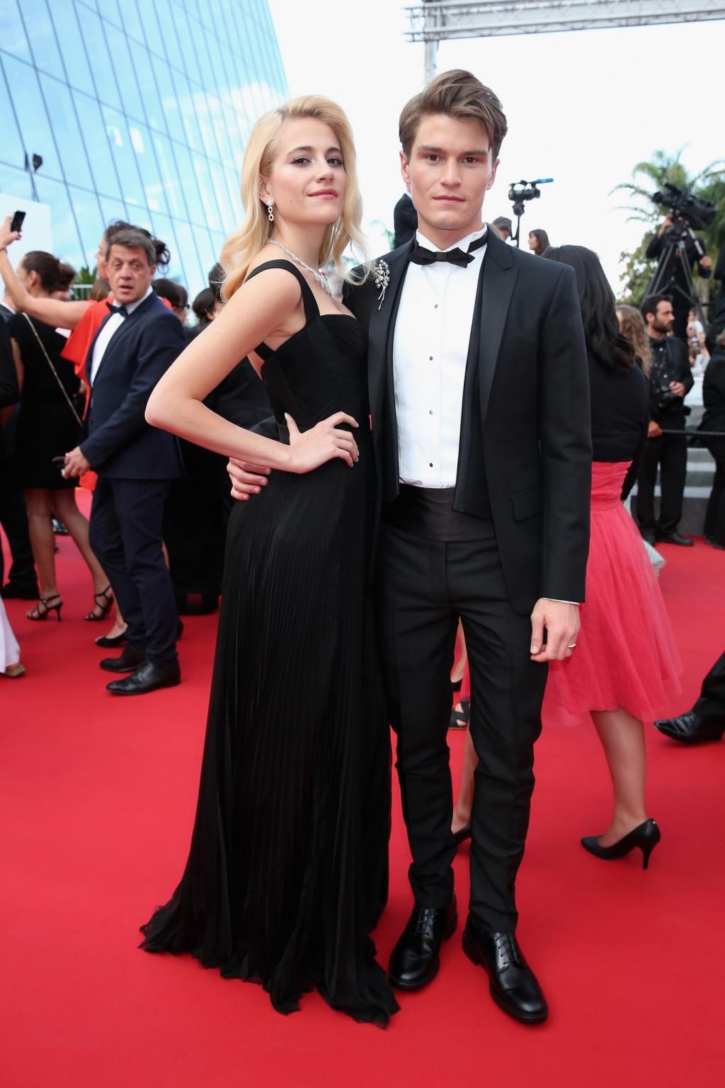 15P Pixie Lott nipple slip in black dress during a Dheepan premiere at the festival 