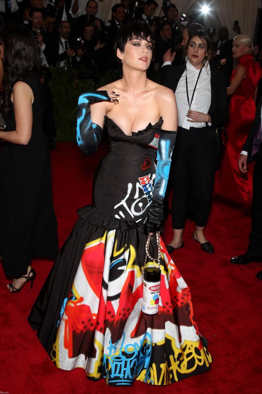 16P Katy Perry showing huge cleavage at the Costume Institute Benefit Gala at the Me