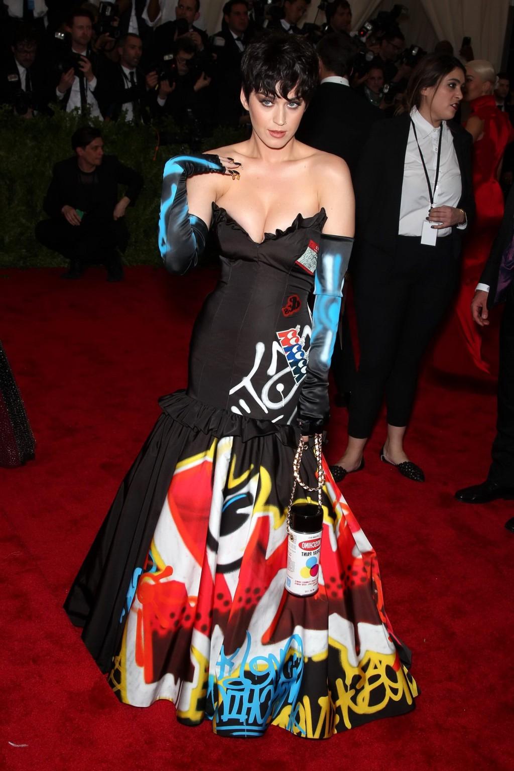 16P Katy Perry showing huge cleavage at the Costume Institute Benefit Gala at the Me