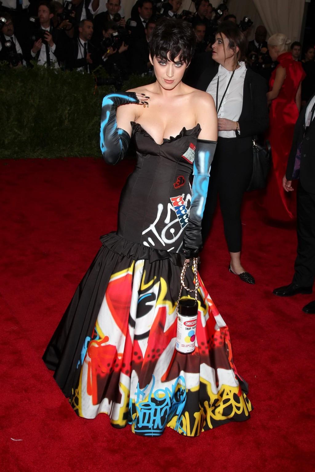 16P Katy Perry showing huge cleavage at the Costume Institute Benefit Gala at the Me