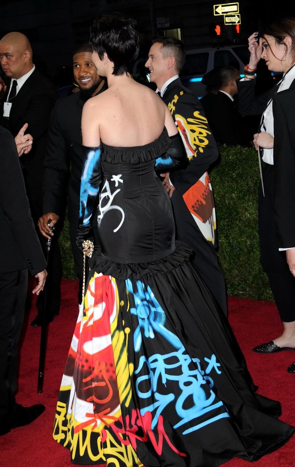 16P Katy Perry showing huge cleavage at the Costume Institute Benefit Gala at the Me