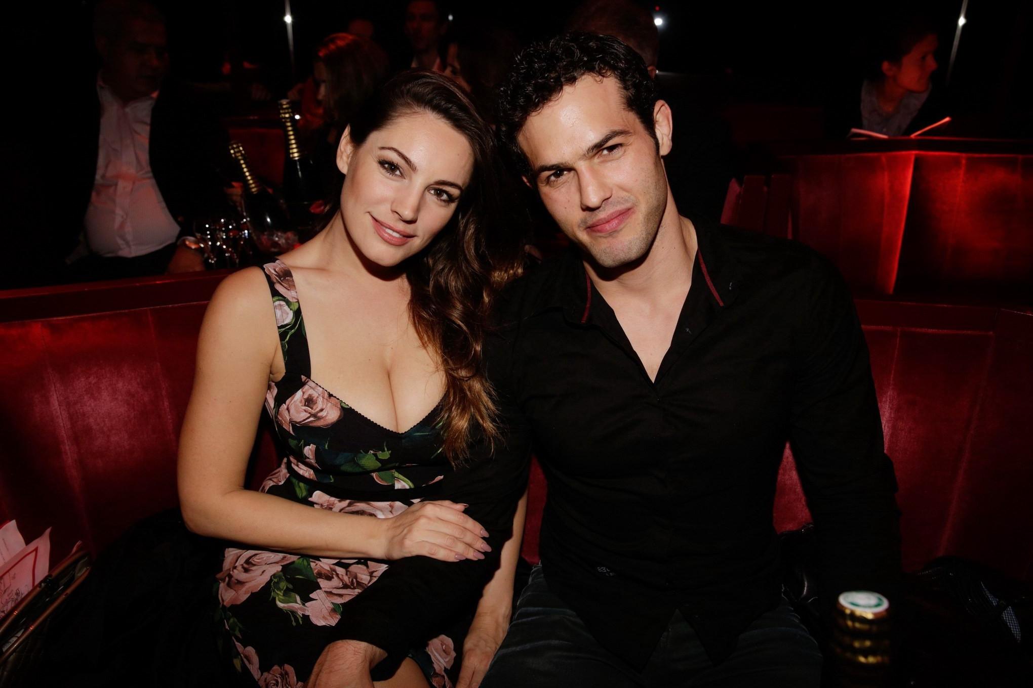 16P Kelly Brook showing huge cleavage at the Crazy Horse in Paris