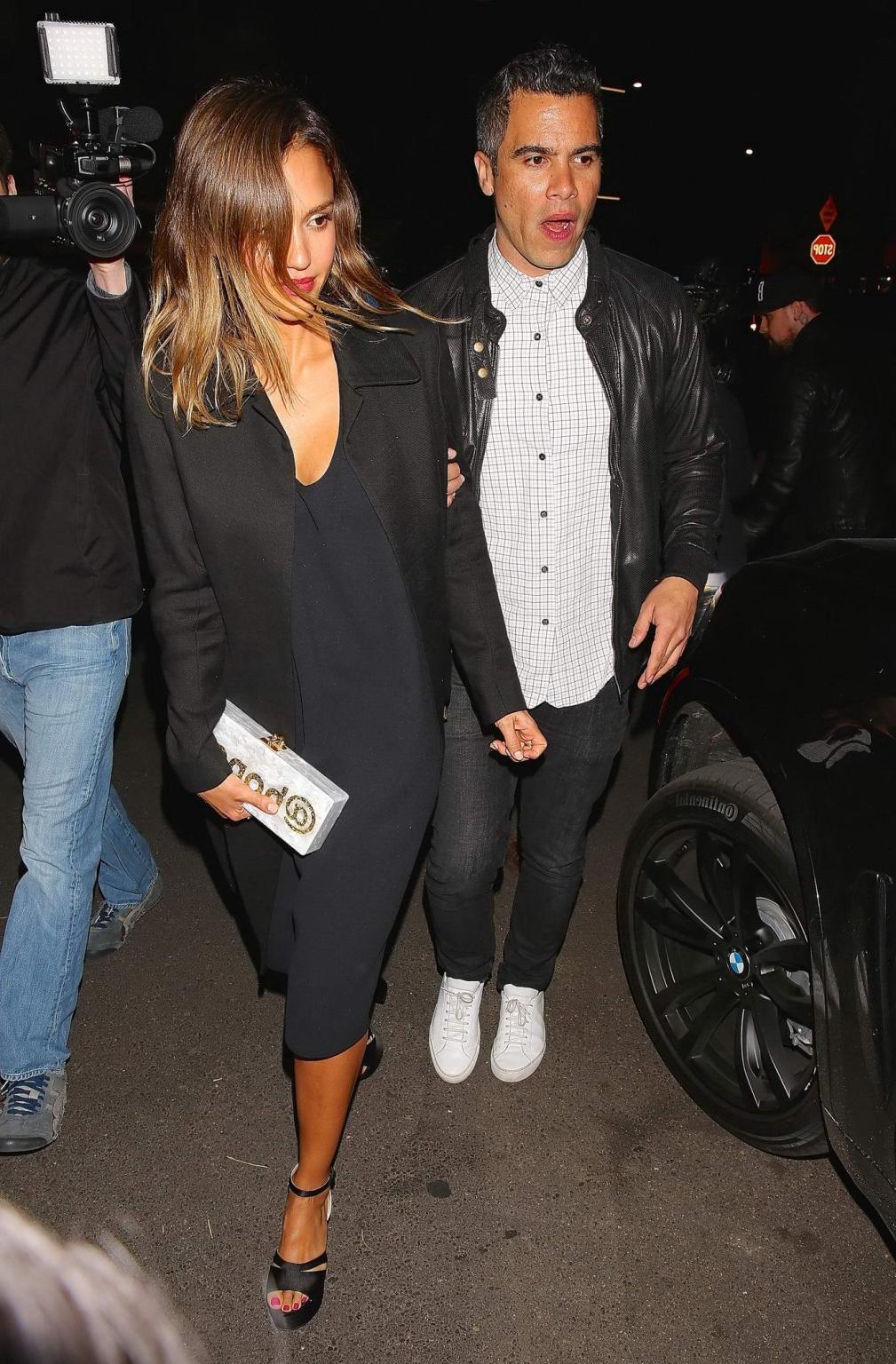16P Jessica Alba shows cleavage leaving a club in Los Angeles
