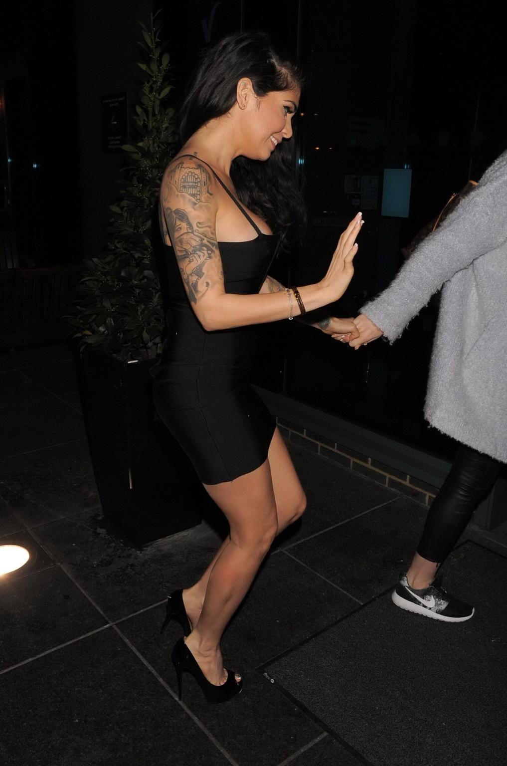 16P Cami Li showing huge cleavage outside her hotel after a night out in London