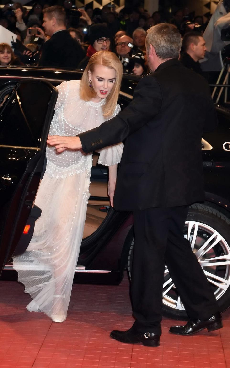 16P Nicole Kidman wearing bizare white seethru lace smock at Queen of the Desert pre