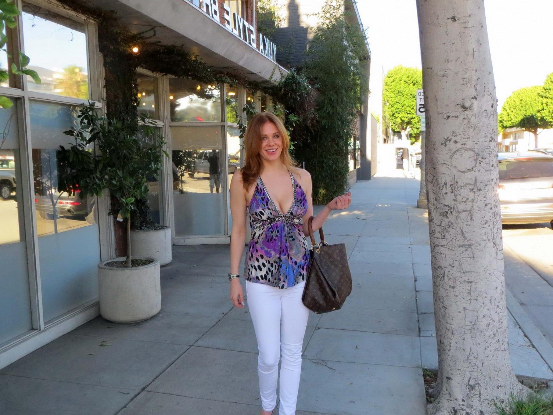 16P Maitland Ward braless showing huge cleavage while attending the Yuka Style salon