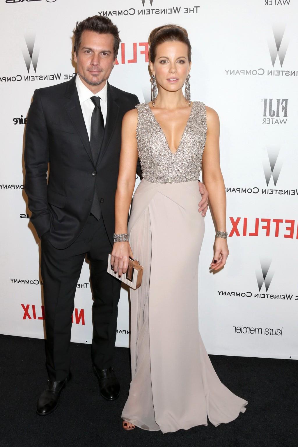 16P Kate Beckinsale showing huge cleavage at the Golden Globe Awards and The Weinste