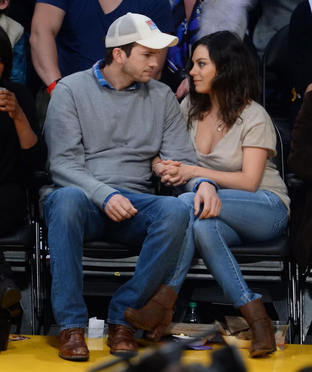 16P Mila Kunis busty showing huge cleavage at the LA Lakers game