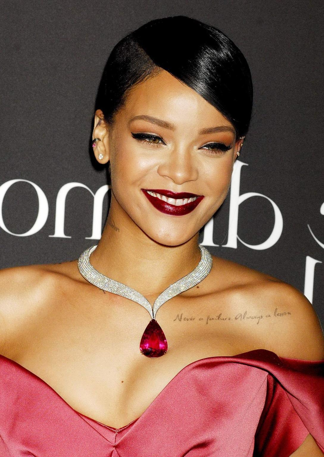 9P Rihanna showing huge cleavage for the 1st Annual Diamond Ball at The Vineyard in