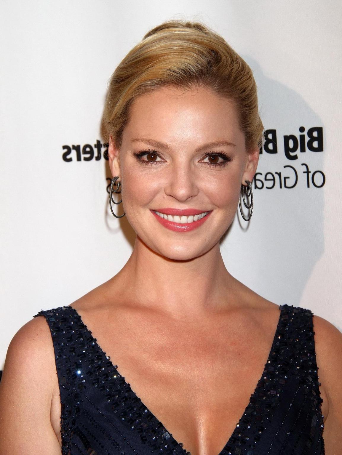 16P Katherine Heigl showing cleavage at Big Brother Big Sister Big Bash in Beverly H