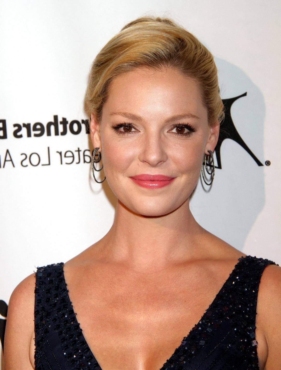 16P Katherine Heigl showing cleavage at Big Brother Big Sister Big Bash in Beverly H