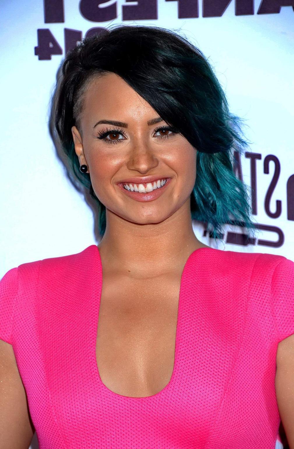 16P Demi Lovato showing cleavage at Vevo CERTIFIED SuperFanFest presented by Honda S