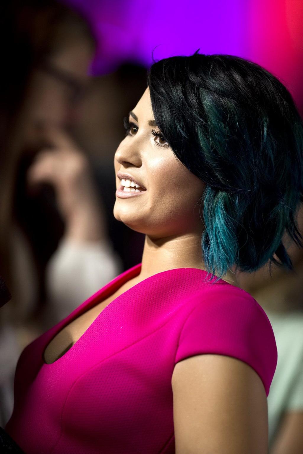 16P Demi Lovato showing cleavage at Vevo CERTIFIED SuperFanFest presented by Honda S