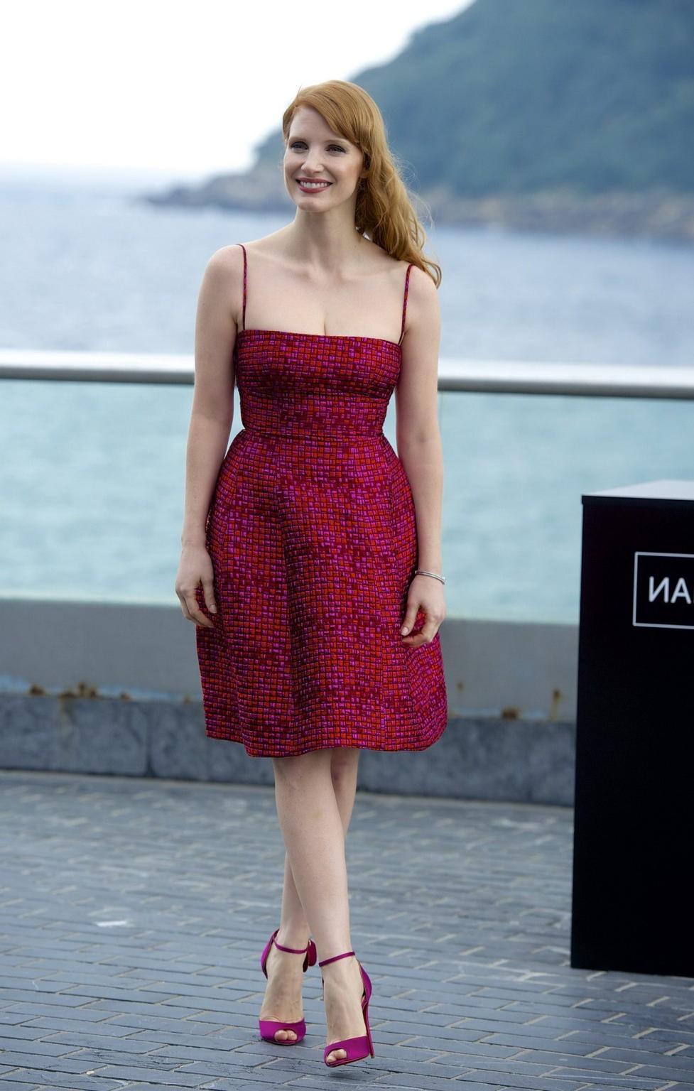 16P Jessica Chastain showing cleavage at The Dissapearance of Eleanor Rigby photocal
