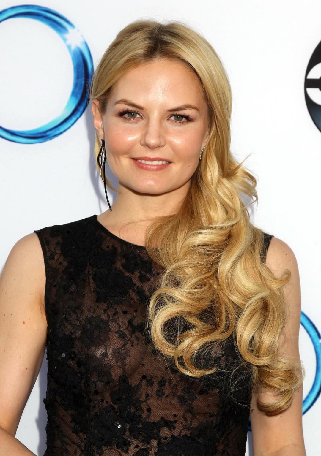 16P Jennifer Morrison shows off her boobs wearing a see through lace dress at the On
