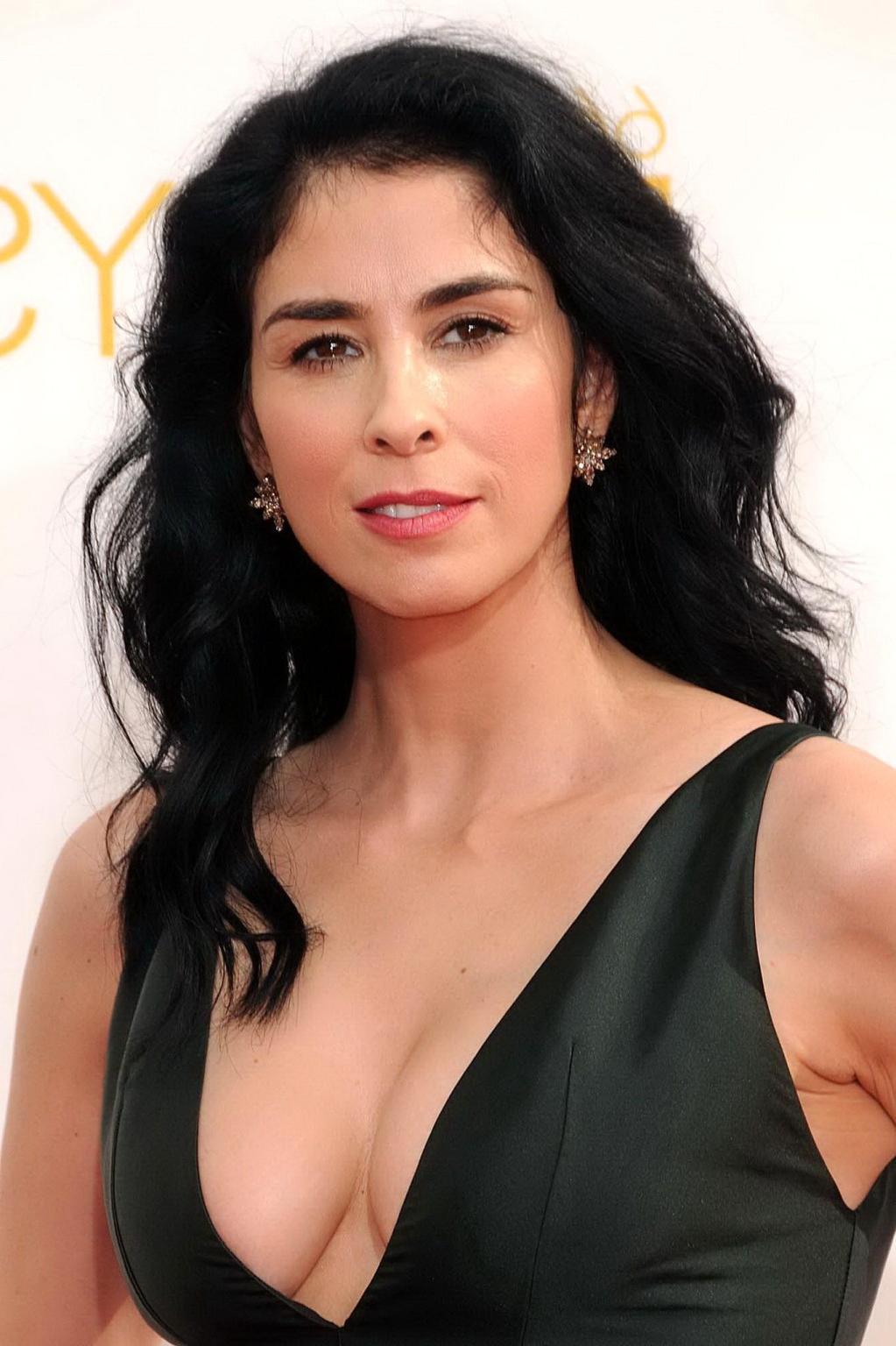 16P Sarah Silverman showing huge cleavage at the 66th Annual Primetime Emmy Awards