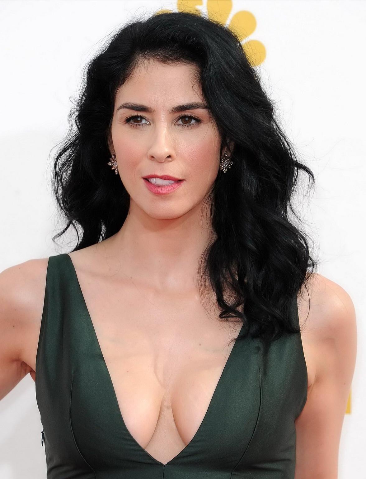 16P Sarah Silverman showing huge cleavage at the 66th Annual Primetime Emmy Awards