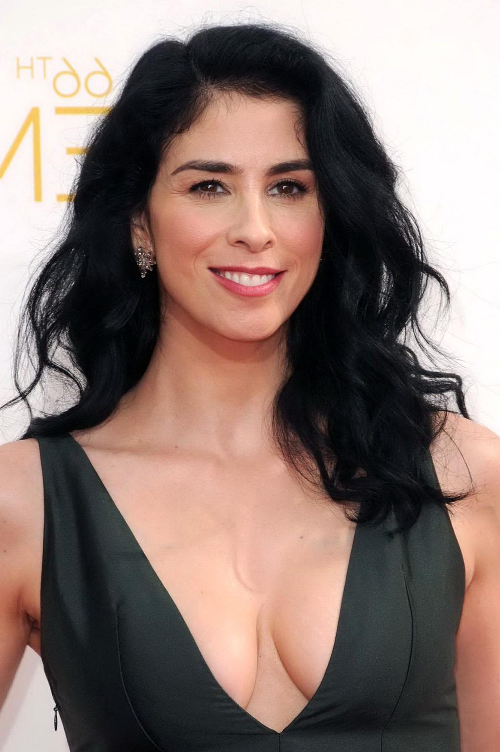 16P Sarah Silverman showing huge cleavage at the 66th Annual Primetime Emmy Awards