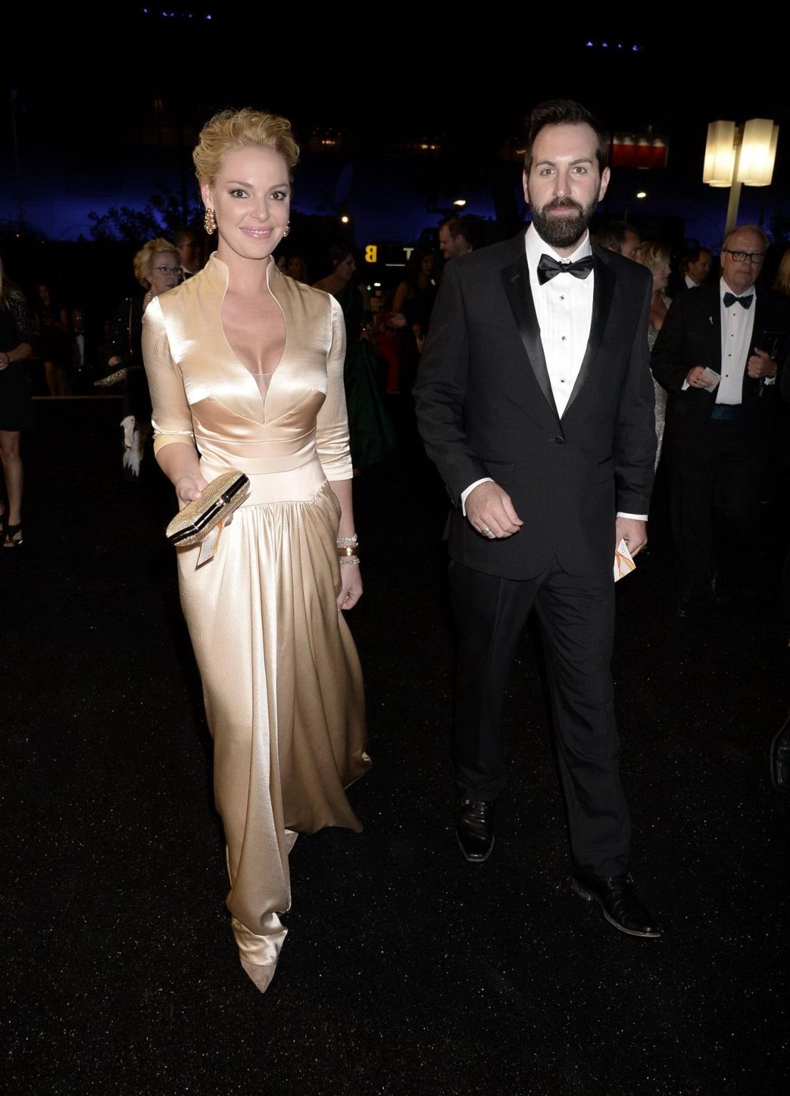 16P Katherine Heigl showing huge cleavage at the 66th Annual Primetime Emmy Awards i