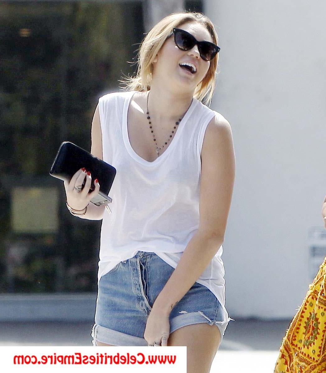 20P Miley Cyrus Oops Nipple Slip