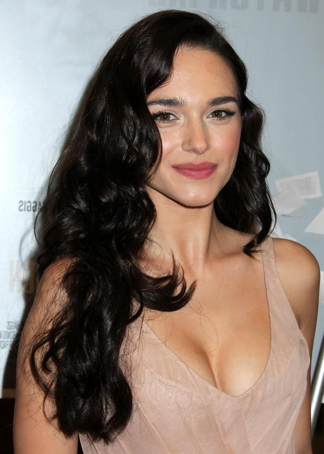 16P Emanuela Postacchini showing huge cleavage at the Third Person premiere in Holly