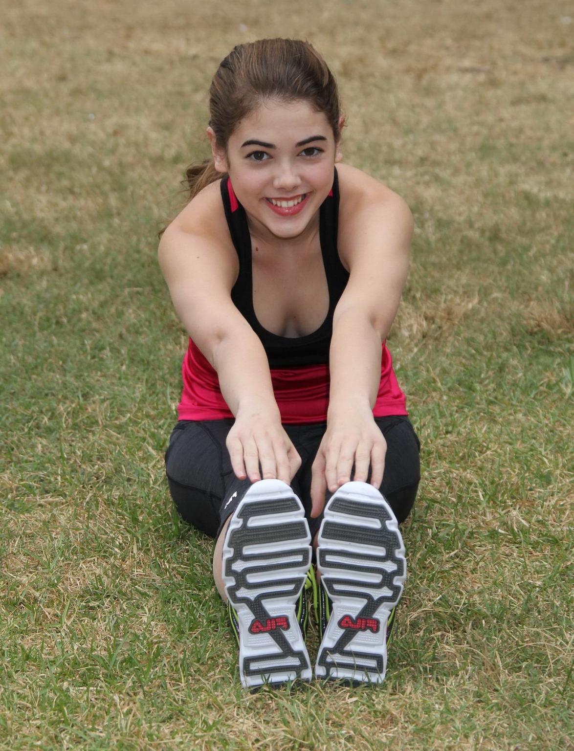 16P McKaley Miller showing big cleavage while workout in LA