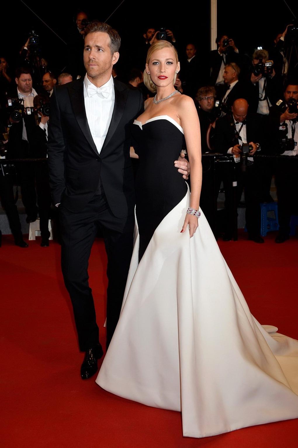 16P Blake Lively showing huge cleavage at the Captives premiere in Cannes