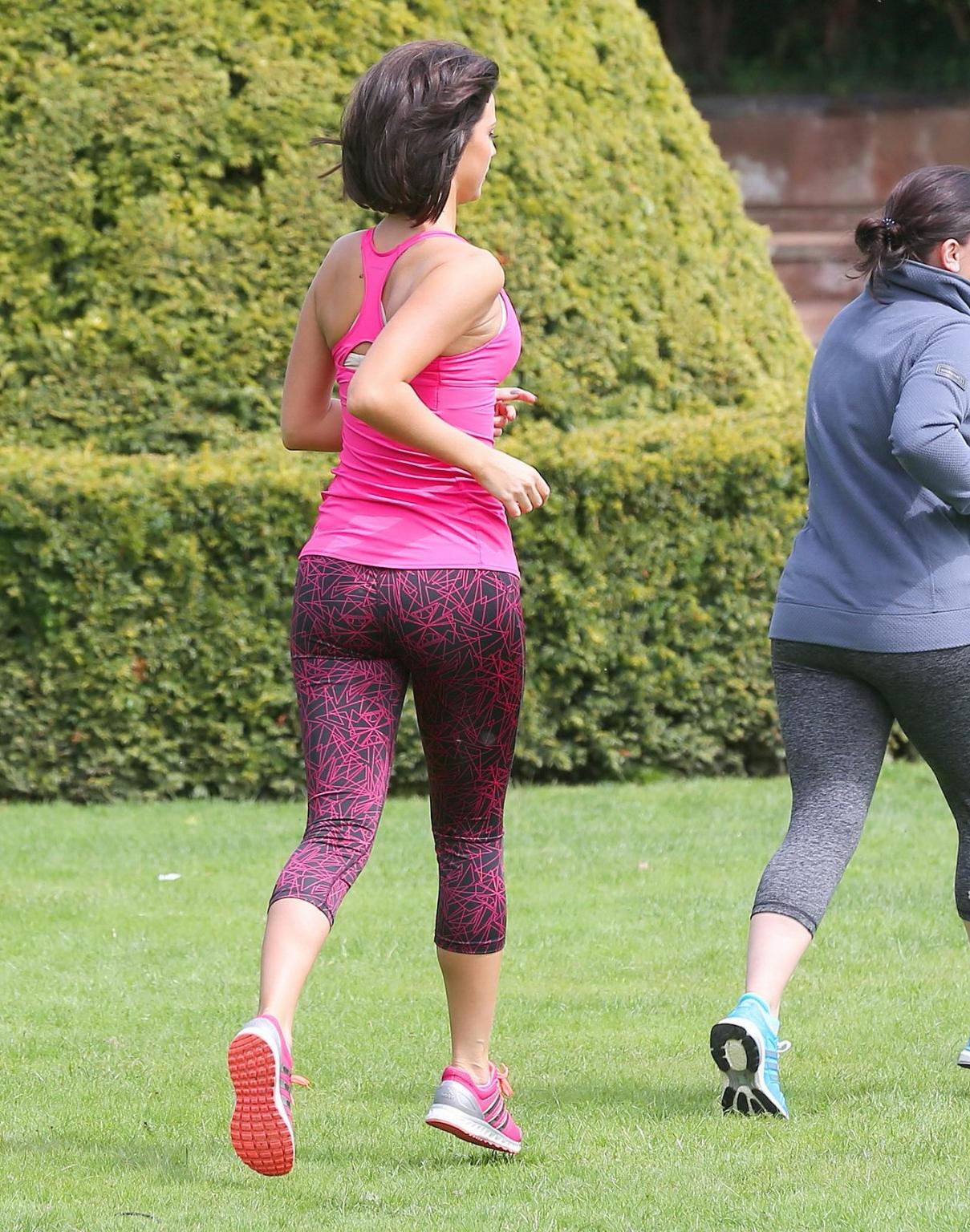16P Lucy Mecklenburgh showing ass and cleavage in tight sports outfit while working 