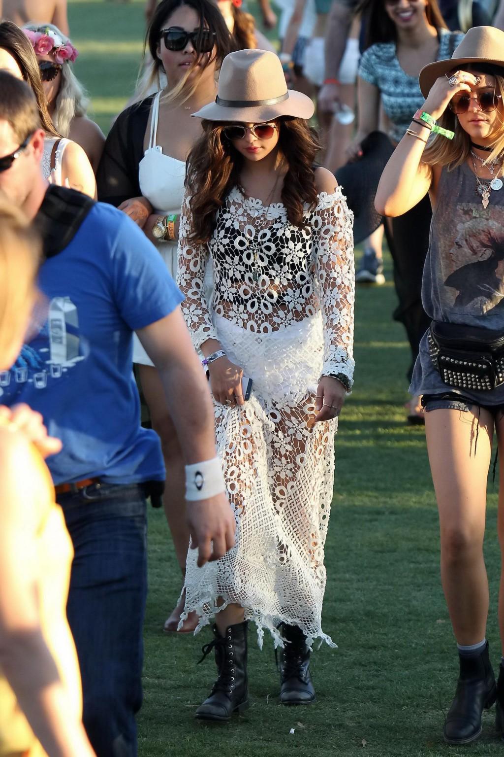 16P Selena Gomez seethru to underwear with leggy Jenner sisters