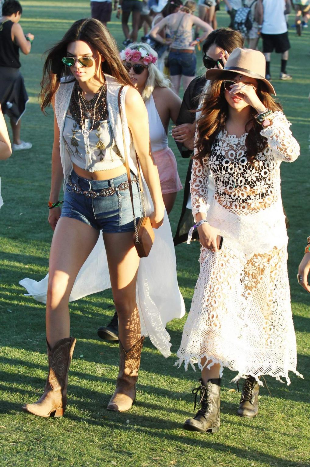 16P Selena Gomez seethru to underwear with leggy Jenner sisters